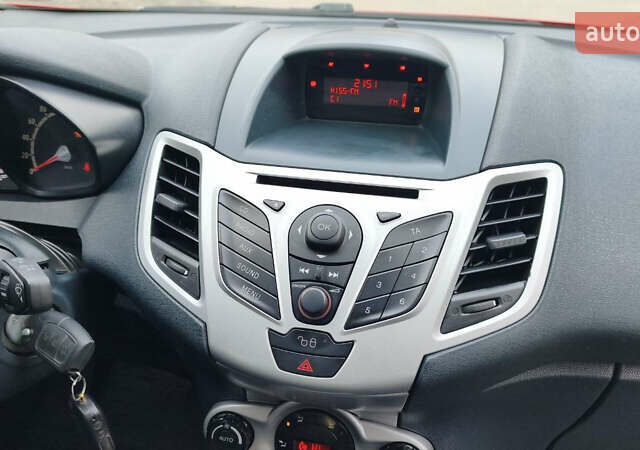 Красный Форд Фиеста, объемом двигателя 1.4 л и пробегом 193 тыс. км за 7500 $, фото 29 на Automoto.ua