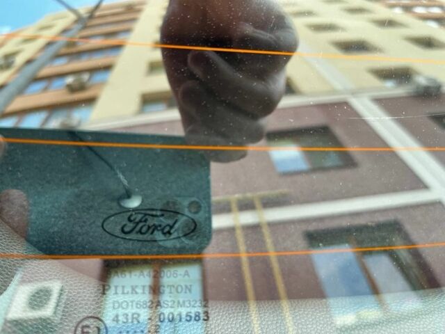 Красный Форд Фиеста, объемом двигателя 1.2 л и пробегом 129 тыс. км за 5500 $, фото 13 на Automoto.ua