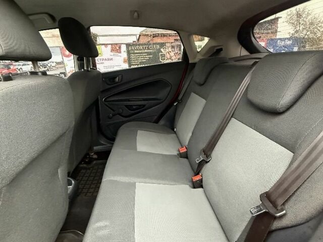 Форд Фиеста 2012 в Лубнах на Automoto.ua Красный Форд Фиеста, объемом двигателя 1.2 л и пробегом 211 тыс. км за 4399 $, фото 18 на Automoto.ua