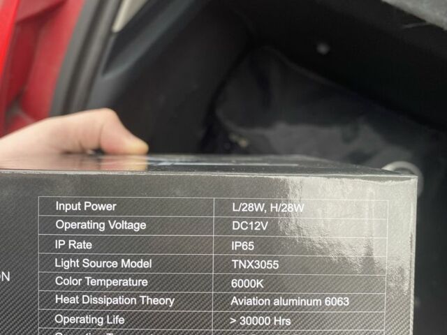 Красный Форд Фиеста, объемом двигателя 1.2 л и пробегом 129 тыс. км за 5500 $, фото 8 на Automoto.ua