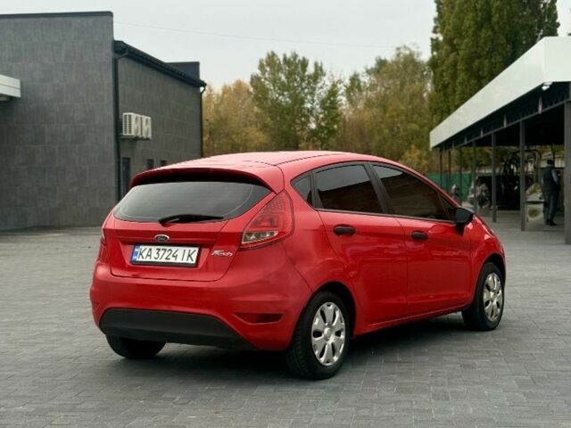 Форд Фиеста 2012 в Лубнах на Automoto.ua Красный Форд Фиеста, объемом двигателя 1.2 л и пробегом 211 тыс. км за 4399 $, фото 10 на Automoto.ua