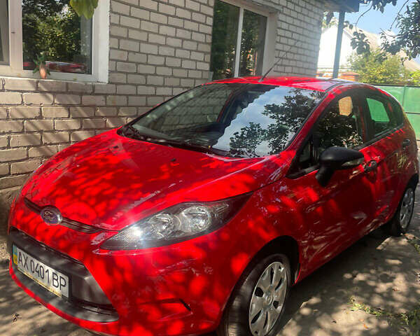 Червоний Форд Фієста, об'ємом двигуна 1.24 л та пробігом 40 тис. км за 7200 $, фото 6 на Automoto.ua