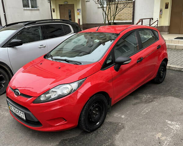 Червоний Форд Фієста, об'ємом двигуна 1.25 л та пробігом 72 тис. км за 6000 $, фото 1 на Automoto.ua