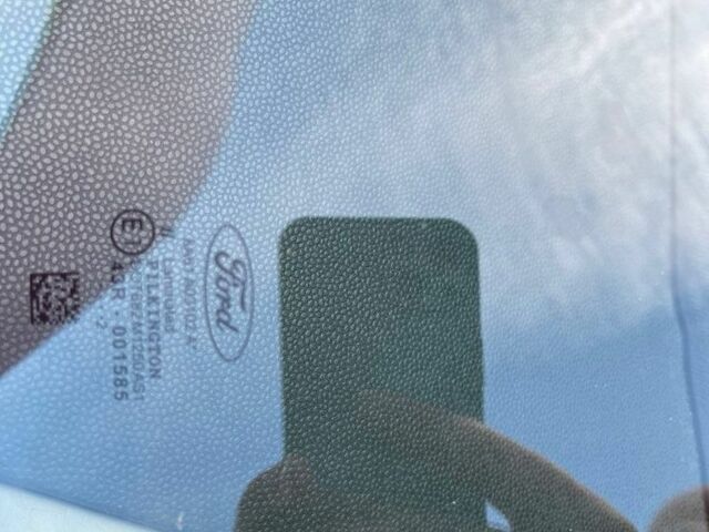 Красный Форд Фиеста, объемом двигателя 1.2 л и пробегом 129 тыс. км за 5500 $, фото 12 на Automoto.ua