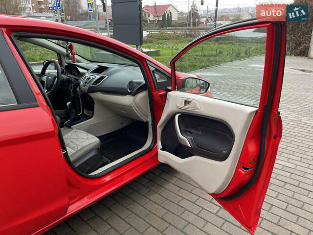 Красный Форд Фиеста, объемом двигателя 1.6 л и пробегом 237 тыс. км за 6500 $, фото 25 на Automoto.ua