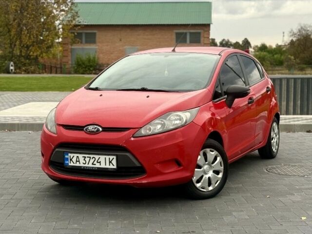 Форд Фиеста 2012 в Лубнах на Automoto.ua Красный Форд Фиеста, объемом двигателя 1.2 л и пробегом 211 тыс. км за 4399 $, фото 1 на Automoto.ua