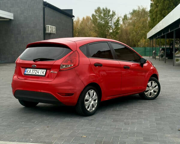 Форд Фиеста 2012 в Лубнах на Automoto.ua Красный Форд Фиеста, объемом двигателя 1.25 л и пробегом 211 тыс. км за 4399 $, фото 4 на Automoto.ua