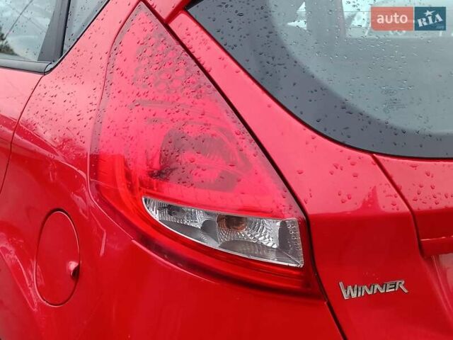 Форд Фієста 2012 у Харкові на Automoto.ua Червоний Форд Фієста, об'ємом двигуна 1.2 л та пробігом 109 тис. км за 5790 $, фото 10 на Automoto.ua