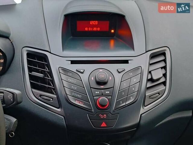 Форд Фієста 2012 у Харкові на Automoto.ua Червоний Форд Фієста, об'ємом двигуна 1.2 л та пробігом 109 тис. км за 5790 $, фото 20 на Automoto.ua