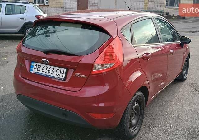 Красный Форд Фиеста, объемом двигателя 1.39 л и пробегом 118 тыс. км за 7000 $, фото 10 на Automoto.ua