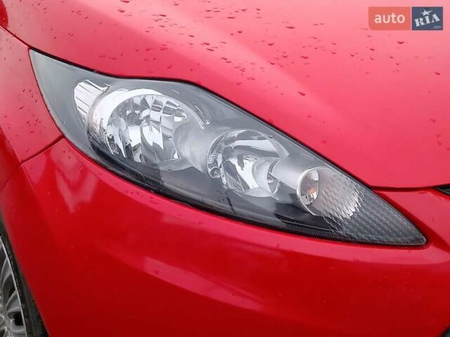 Форд Фієста 2012 у Харкові на Automoto.ua Червоний Форд Фієста, об'ємом двигуна 1.2 л та пробігом 109 тис. км за 5790 $, фото 5 на Automoto.ua