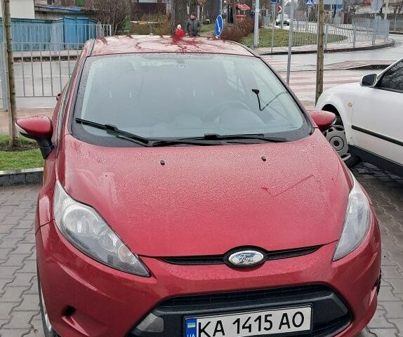 Красный Форд Фиеста, объемом двигателя 1.6 л и пробегом 156 тыс. км за 5600 $, фото 3 на Automoto.ua