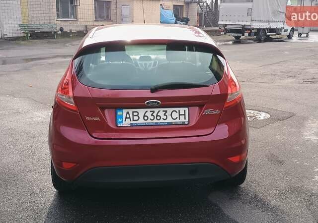 Красный Форд Фиеста, объемом двигателя 1.39 л и пробегом 118 тыс. км за 7000 $, фото 9 на Automoto.ua