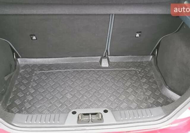 Красный Форд Фиеста, объемом двигателя 1.39 л и пробегом 118 тыс. км за 7000 $, фото 35 на Automoto.ua