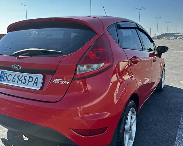 Красный Форд Фиеста, объемом двигателя 1.4 л и пробегом 200 тыс. км за 5900 $, фото 12 на Automoto.ua