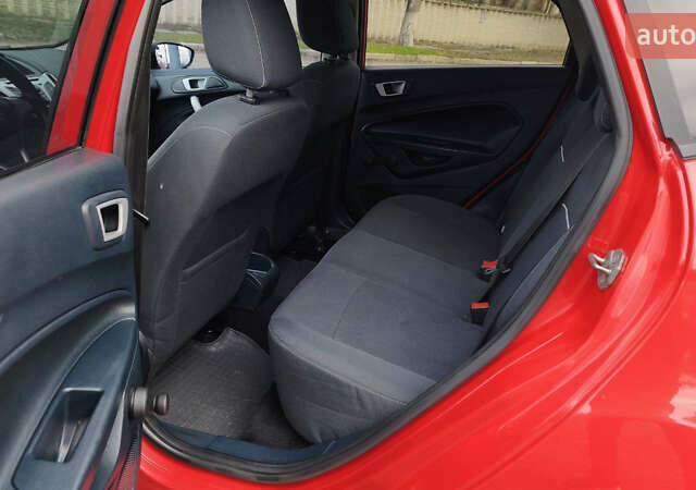 Красный Форд Фиеста, объемом двигателя 1.4 л и пробегом 193 тыс. км за 7500 $, фото 20 на Automoto.ua