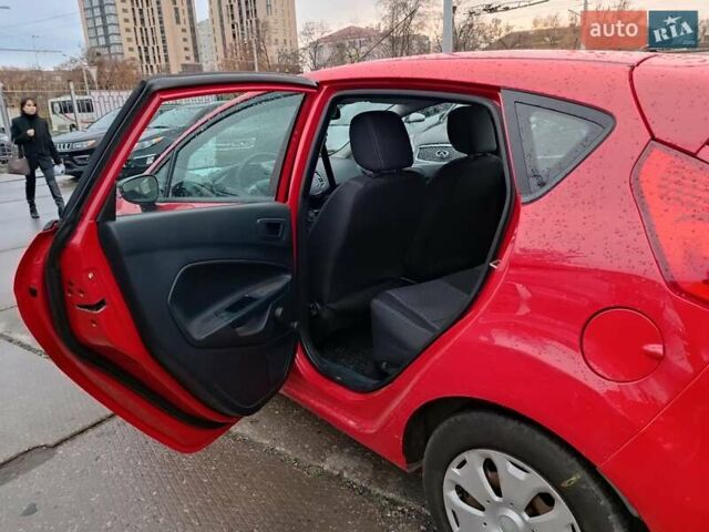 Форд Фієста 2012 у Харкові на Automoto.ua Червоний Форд Фієста, об'ємом двигуна 1.2 л та пробігом 109 тис. км за 5790 $, фото 13 на Automoto.ua