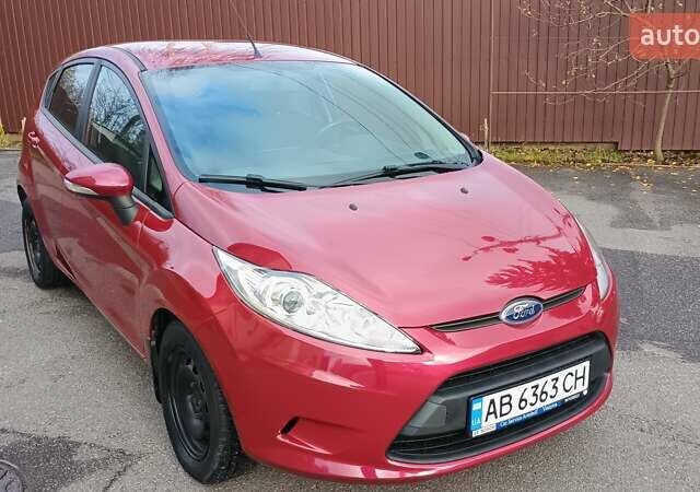 Красный Форд Фиеста, объемом двигателя 1.39 л и пробегом 118 тыс. км за 7000 $, фото 16 на Automoto.ua