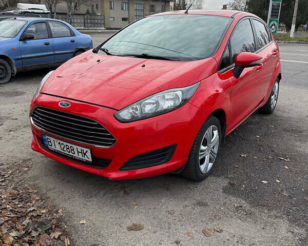 Червоний Форд Фієста, об'ємом двигуна 1.1 л та пробігом 147 тис. км за 6500 $, фото 1 на Automoto.ua