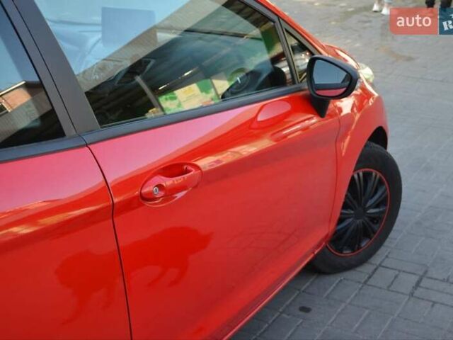 Красный Форд Фиеста, объемом двигателя 1.24 л и пробегом 189 тыс. км за 5600 $, фото 26 на Automoto.ua