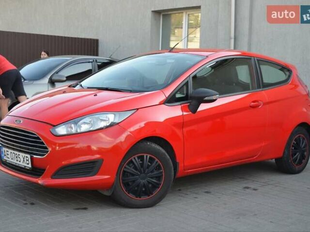 Красный Форд Фиеста, объемом двигателя 1.24 л и пробегом 189 тыс. км за 5600 $, фото 7 на Automoto.ua