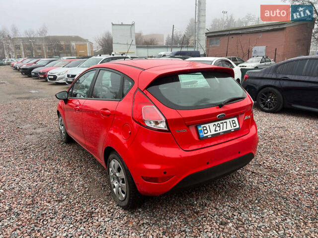 Червоний Форд Фієста, об'ємом двигуна 1.6 л та пробігом 59 тис. км за 8300 $, фото 4 на Automoto.ua