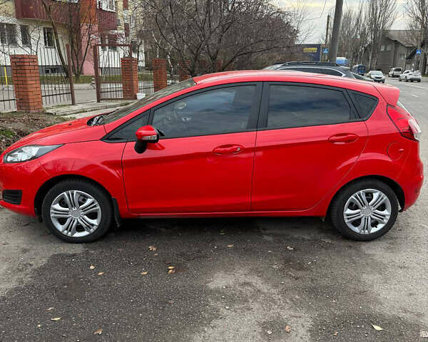 Червоний Форд Фієста, об'ємом двигуна 1.1 л та пробігом 147 тис. км за 6500 $, фото 2 на Automoto.ua