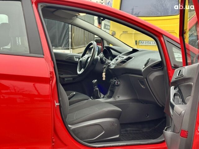 Красный Форд Фиеста, объемом двигателя 0 л и пробегом 72 тыс. км за 7500 $, фото 13 на Automoto.ua