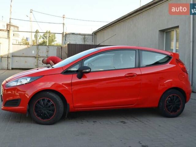 Красный Форд Фиеста, объемом двигателя 1.24 л и пробегом 189 тыс. км за 5600 $, фото 3 на Automoto.ua