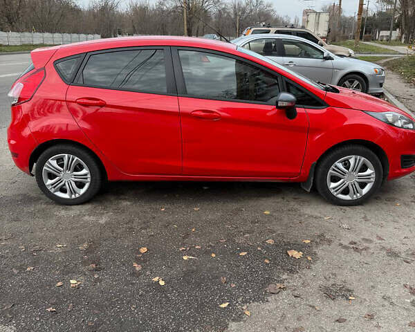 Червоний Форд Фієста, об'ємом двигуна 1.1 л та пробігом 147 тис. км за 6500 $, фото 3 на Automoto.ua
