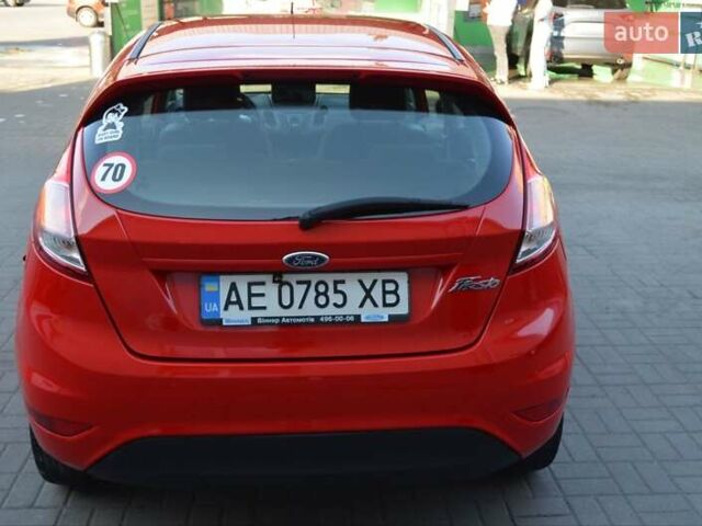 Красный Форд Фиеста, объемом двигателя 1.24 л и пробегом 189 тыс. км за 5600 $, фото 8 на Automoto.ua