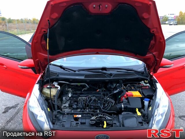 Красный Форд Фиеста, объемом двигателя 1.6 л и пробегом 70 тыс. км за 9000 $, фото 10 на Automoto.ua