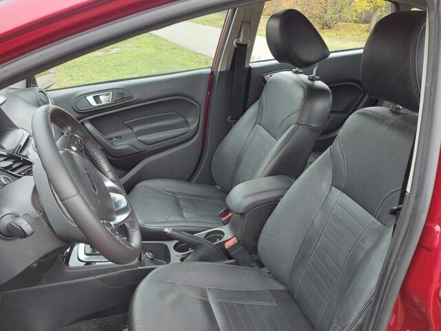 Красный Форд Фиеста, объемом двигателя 1.6 л и пробегом 104 тыс. км за 4000 $, фото 2 на Automoto.ua