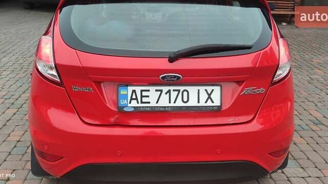 Красный Форд Фиеста, объемом двигателя 1.5 л и пробегом 307 тыс. км за 6500 $, фото 4 на Automoto.ua