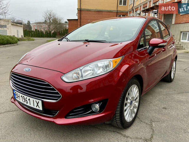 Червоний Форд Фієста, об'ємом двигуна 1.6 л та пробігом 7 тис. км за 9150 $, фото 3 на Automoto.ua