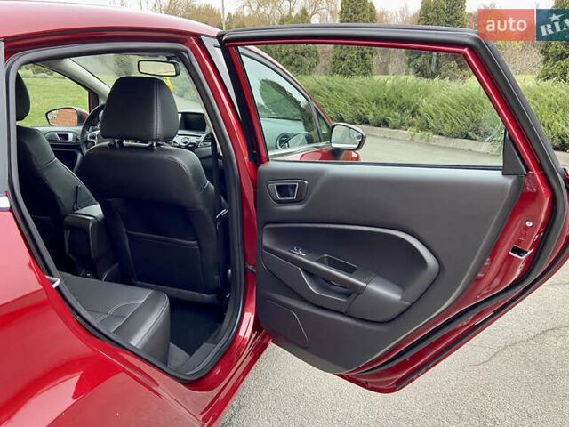 Червоний Форд Фієста, об'ємом двигуна 1.6 л та пробігом 7 тис. км за 9150 $, фото 50 на Automoto.ua