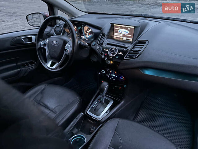 Червоний Форд Фієста, об'ємом двигуна 1.6 л та пробігом 104 тис. км за 7500 $, фото 36 на Automoto.ua