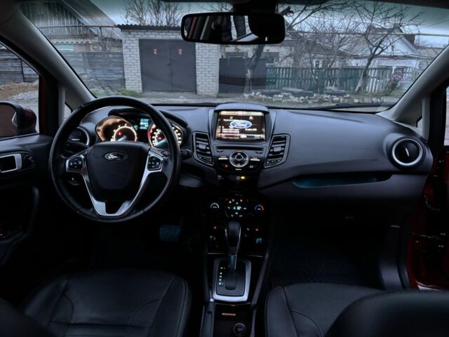 Червоний Форд Фієста, об'ємом двигуна 1.6 л та пробігом 104 тис. км за 7500 $, фото 22 на Automoto.ua