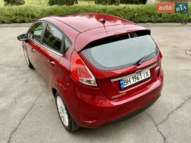 Червоний Форд Фієста, об'ємом двигуна 1.6 л та пробігом 7 тис. км за 9150 $, фото 8 на Automoto.ua