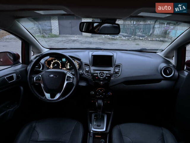 Червоний Форд Фієста, об'ємом двигуна 1.6 л та пробігом 104 тис. км за 7500 $, фото 28 на Automoto.ua