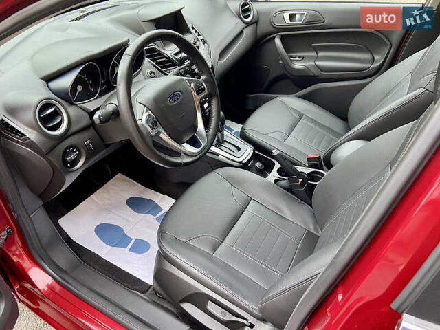 Червоний Форд Фієста, об'ємом двигуна 1.6 л та пробігом 7 тис. км за 9150 $, фото 41 на Automoto.ua