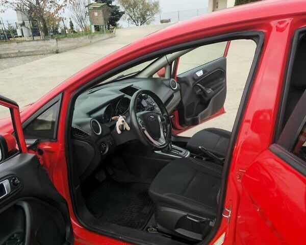Красный Форд Фиеста, объемом двигателя 1.6 л и пробегом 204 тыс. км за 7500 $, фото 1 на Automoto.ua