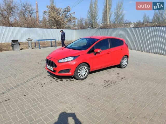 Красный Форд Фиеста, объемом двигателя 1 л и пробегом 77 тыс. км за 7500 $, фото 8 на Automoto.ua