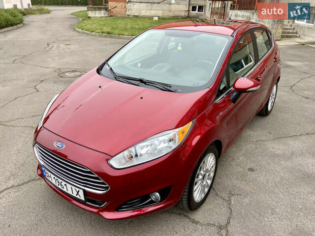 Червоний Форд Фієста, об'ємом двигуна 1.6 л та пробігом 7 тис. км за 9150 $, фото 4 на Automoto.ua