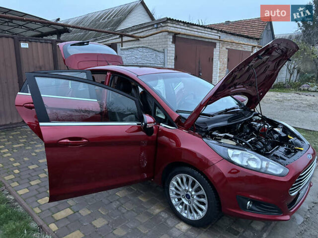 Червоний Форд Фієста, об'ємом двигуна 1.6 л та пробігом 104 тис. км за 7500 $, фото 19 на Automoto.ua
