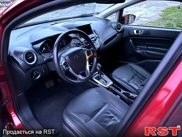 Красный Форд Фиеста, объемом двигателя 1.6 л и пробегом 104 тыс. км за 7500 $, фото 10 на Automoto.ua