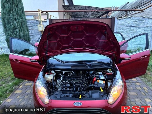 Красный Форд Фиеста, объемом двигателя 1.6 л и пробегом 104 тыс. км за 7500 $, фото 6 на Automoto.ua
