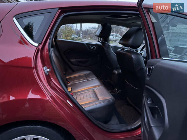 Червоний Форд Фієста, об'ємом двигуна 1.6 л та пробігом 104 тис. км за 7500 $, фото 27 на Automoto.ua