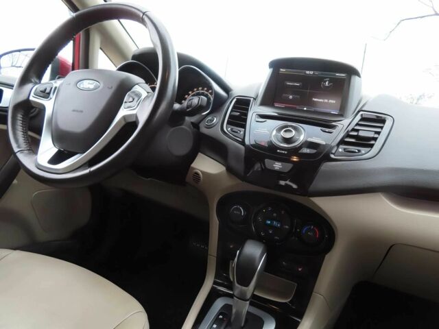 Червоний Форд Фієста, об'ємом двигуна 1.6 л та пробігом 77 тис. км за 4800 $, фото 9 на Automoto.ua