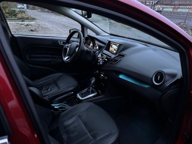 Червоний Форд Фієста, об'ємом двигуна 1.6 л та пробігом 104 тис. км за 7500 $, фото 19 на Automoto.ua